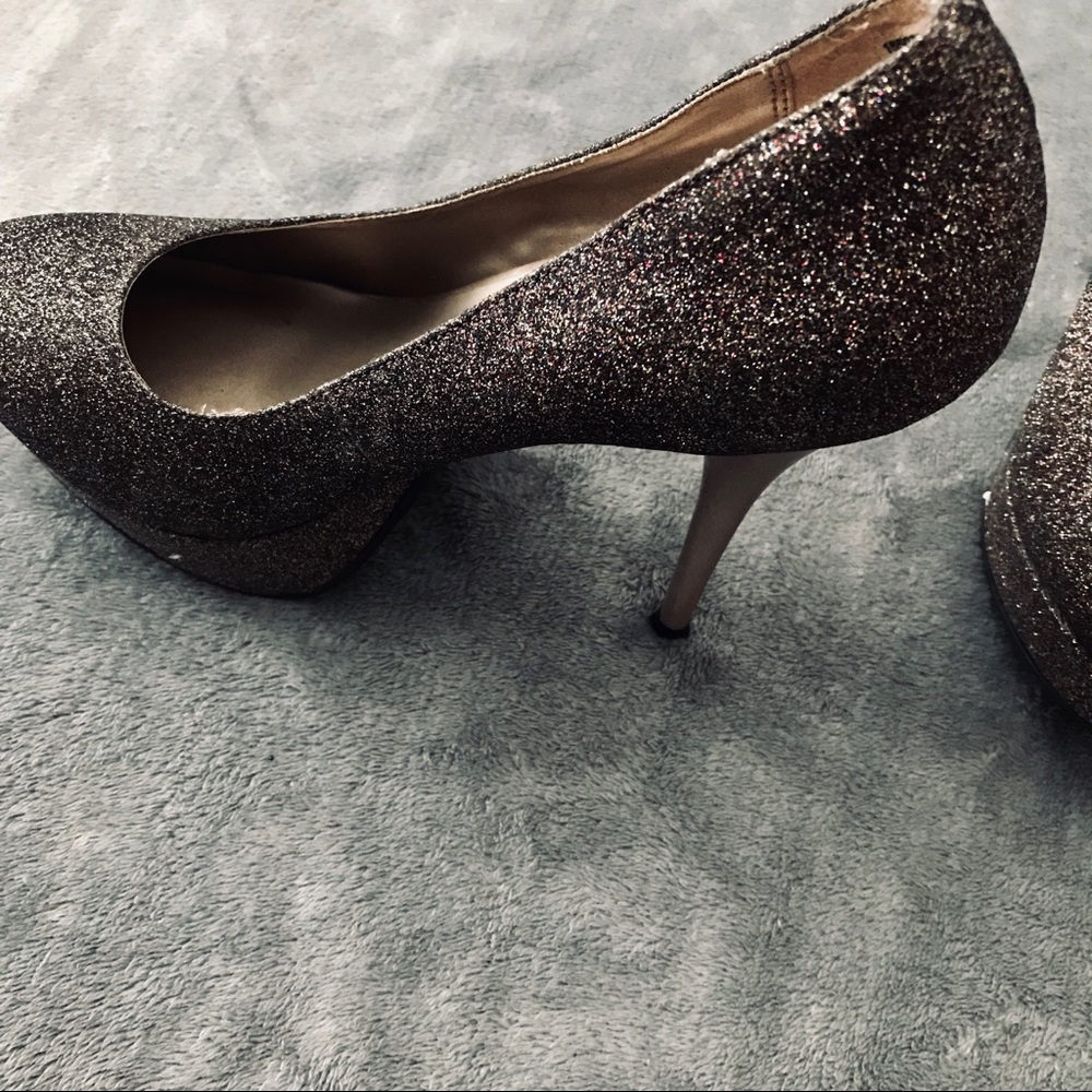 Club platform heels . - Picture 3 of 3